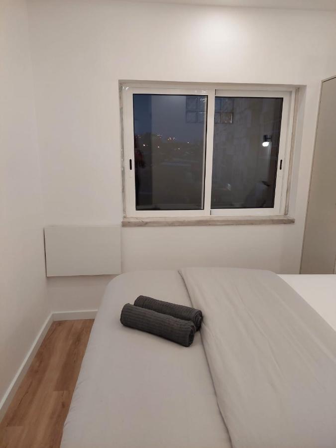 Lisbon South Bay Rooms Almada Exterior foto