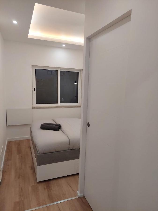 Lisbon South Bay Rooms Almada Exterior foto